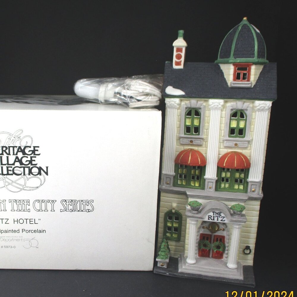 Dept 56 Christmas In The City Ritz Hotel W/ Box & Lighting Element 1989